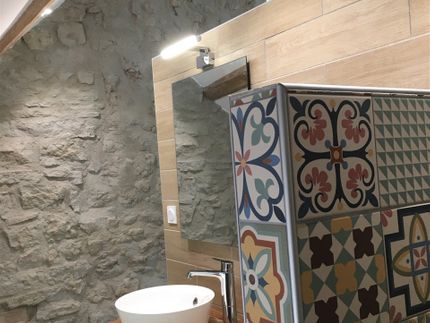 neue renoviertes Badezimmer, WC,Dusche inklusive Badetücher, new shower, toilet, included bath towels